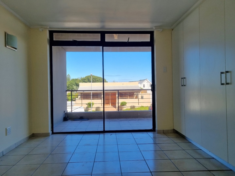 2 Bedroom Property for Sale in Gansbaai Central Western Cape
